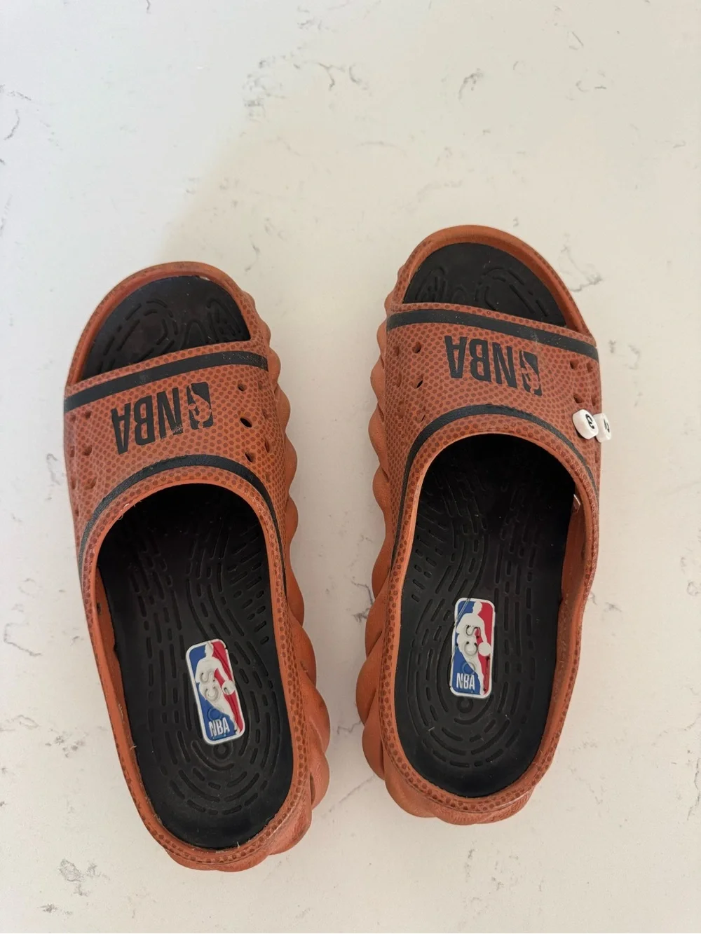 Crocs NBA Echo Slides Slip On Size 6 Mens/8 Women Sienna Bball